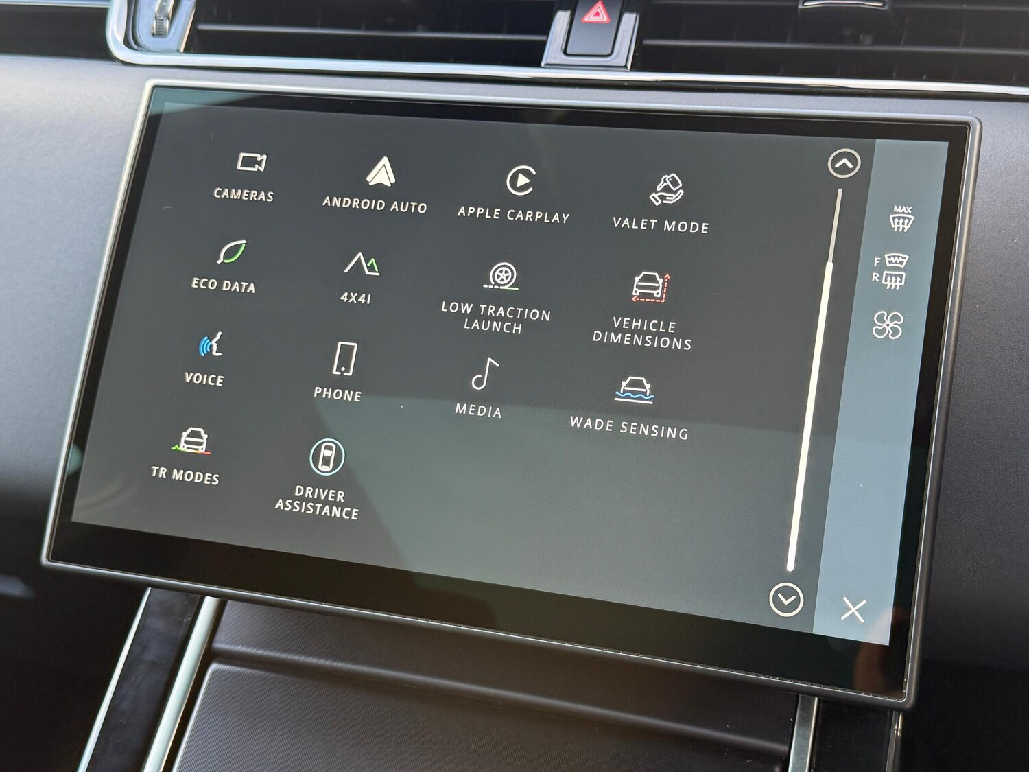 Used Land Rover Range Rover Evoque 2025 for sale - 77359309: Photo 32