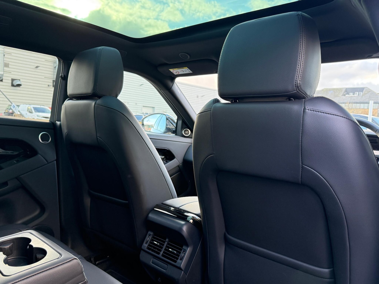 Used Land Rover Range Rover Evoque 2025 for sale - 77359309: Photo 37