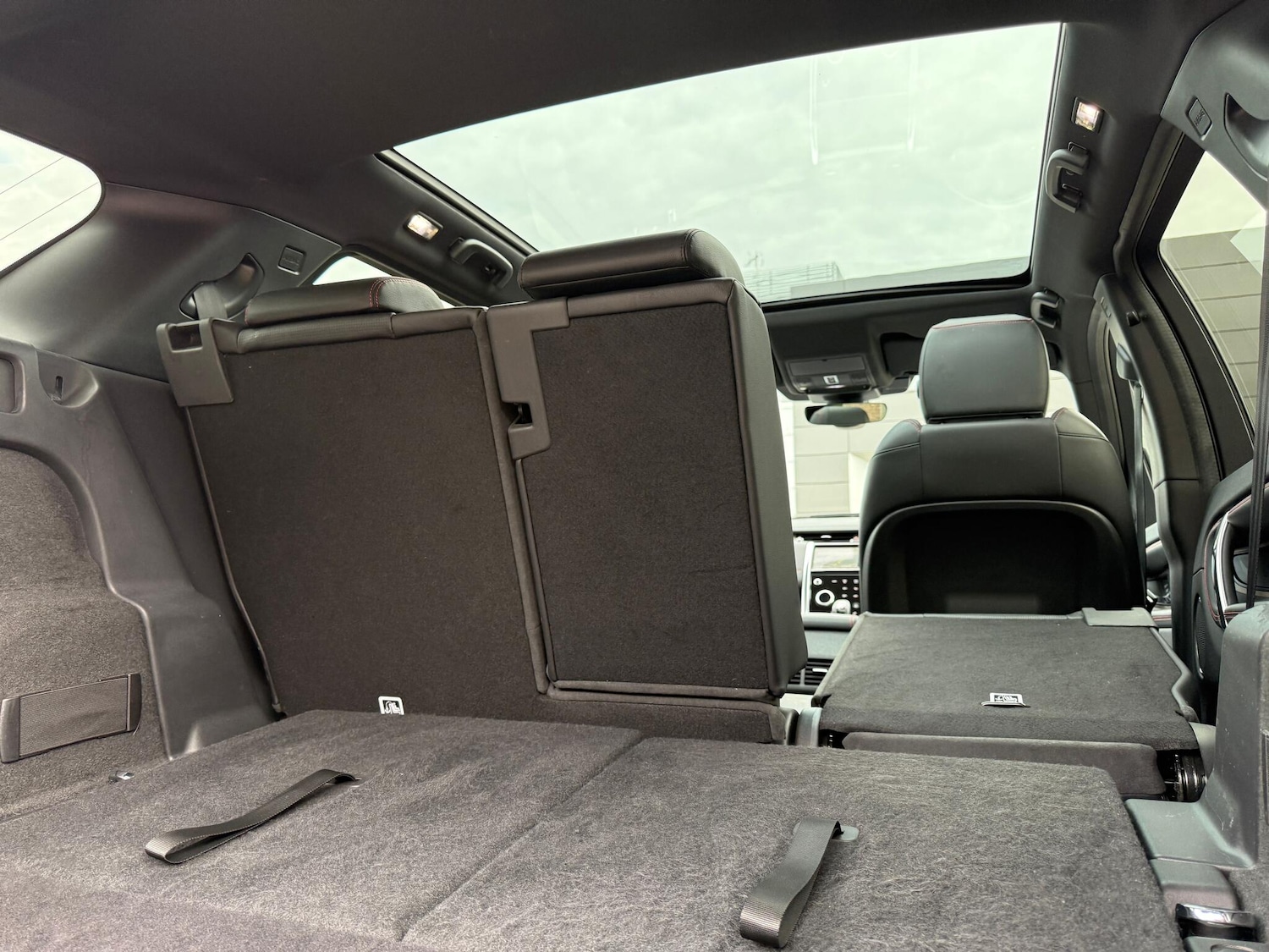 Used Land Rover Discovery Sport for sale - 76701579: Photo 34