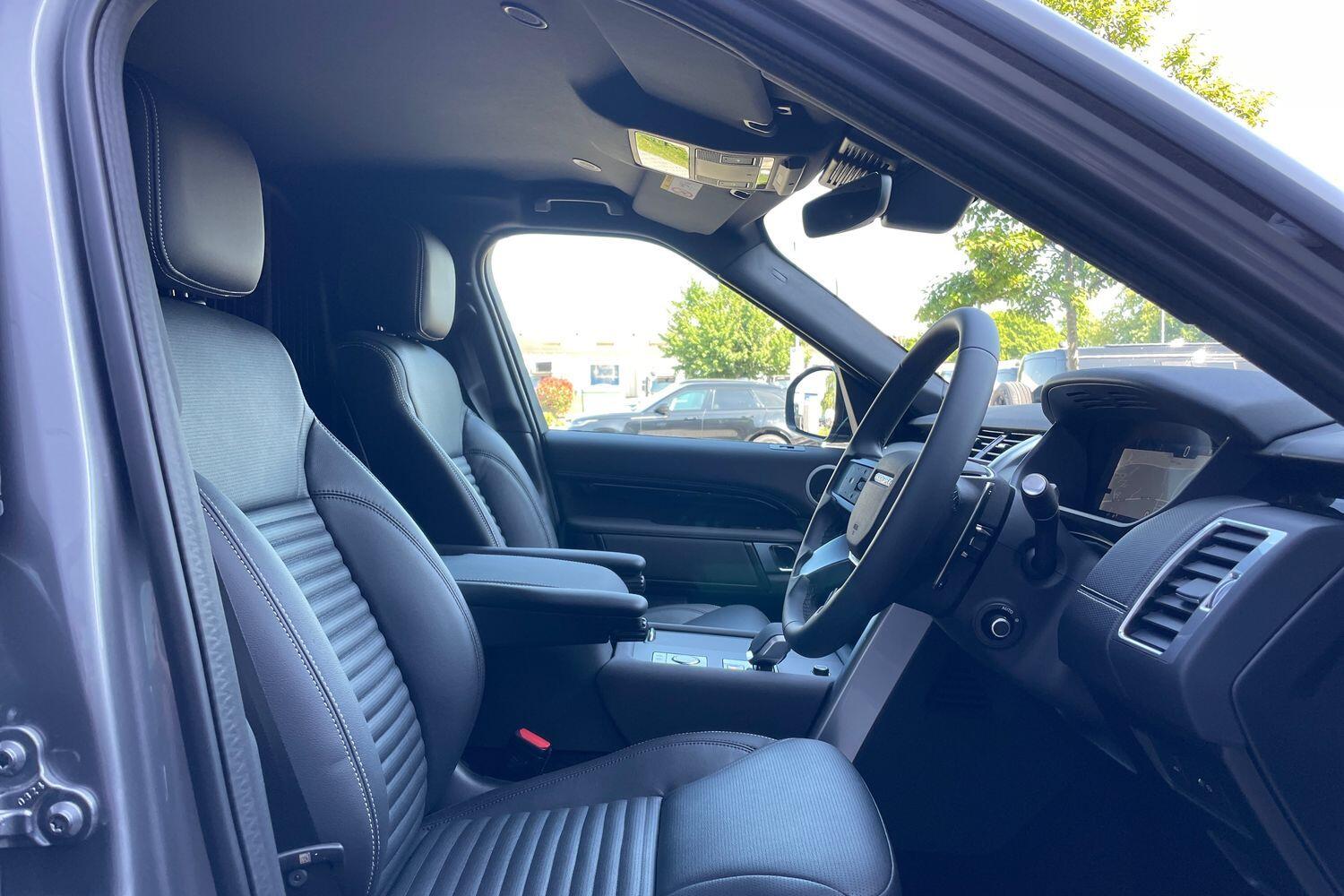 Used Land Rover Discovery 2025 for sale - 76597018: Photo 35