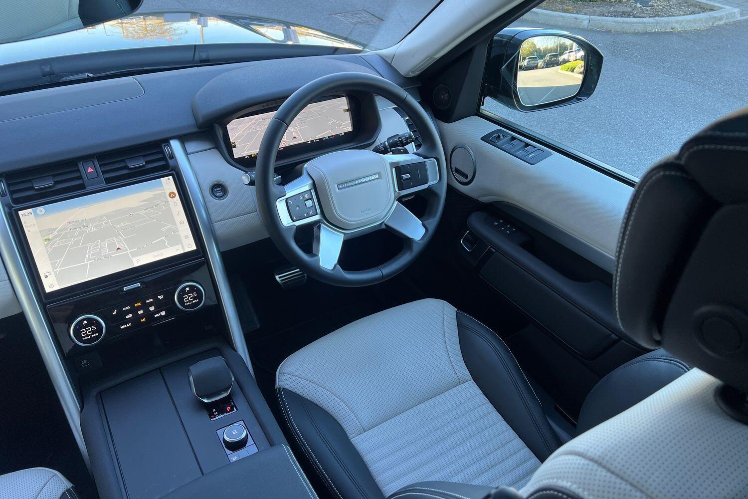 Used Land Rover Discovery 2024 for sale - 76370085: Photo 30