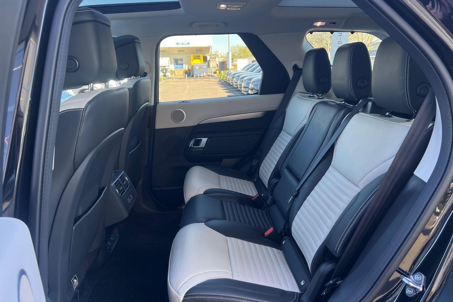 Used Land Rover Discovery 2024 for sale - 76370085: Photo 50