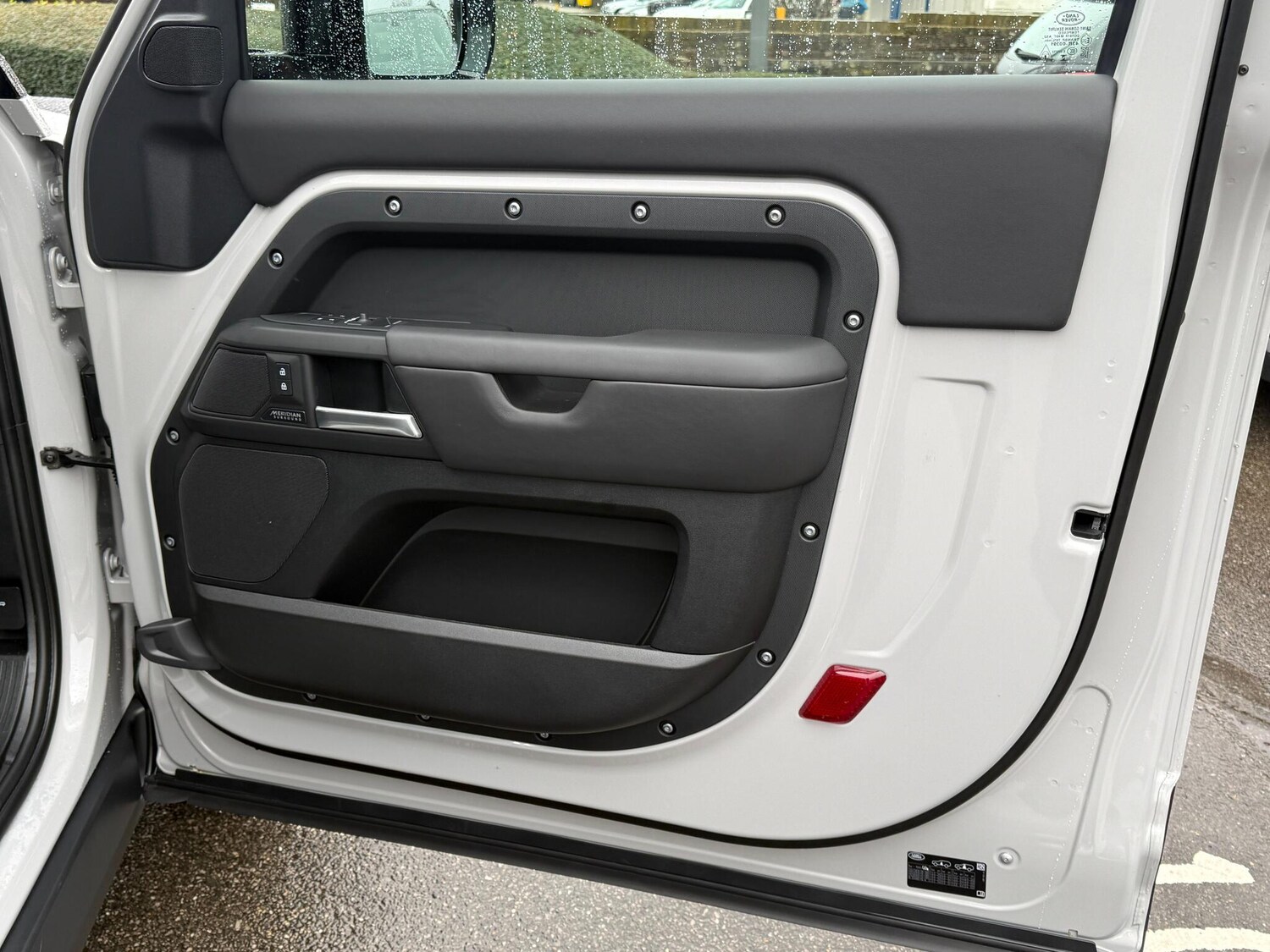 Used Land Rover Defender 90 for sale - 77455807: Photo 42