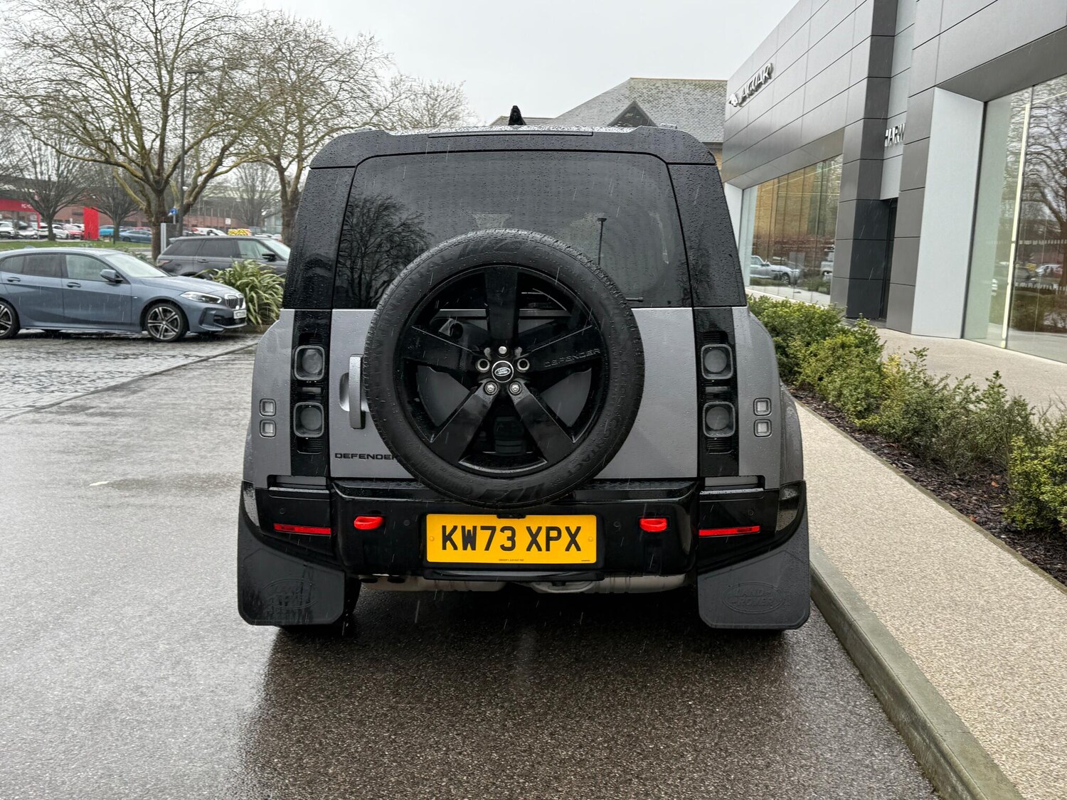 Used Land Rover Defender 2023 for sale - 77425092: Photo 11