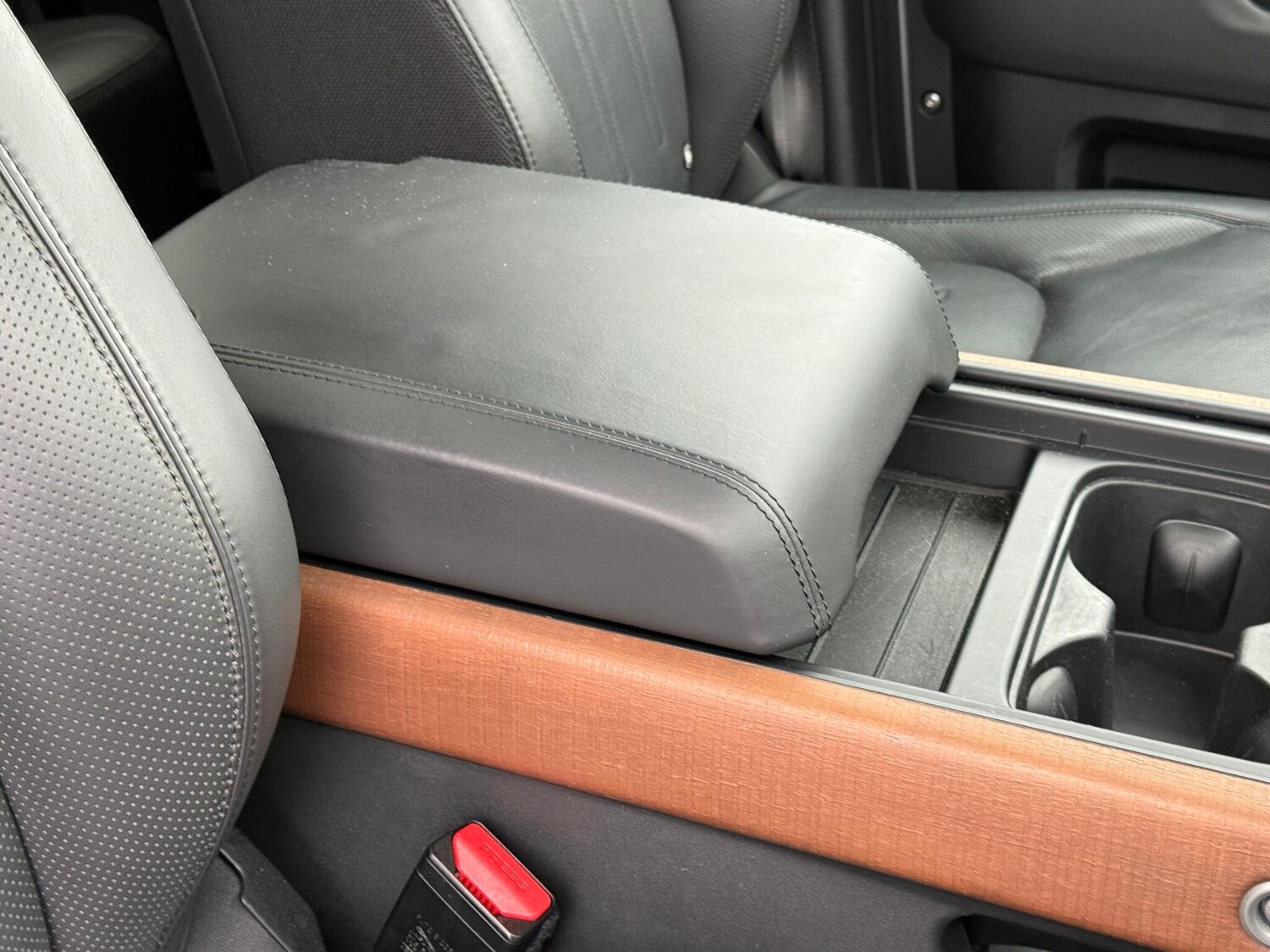 Used Land Rover Defender 2023 for sale - 77425092: Photo 16