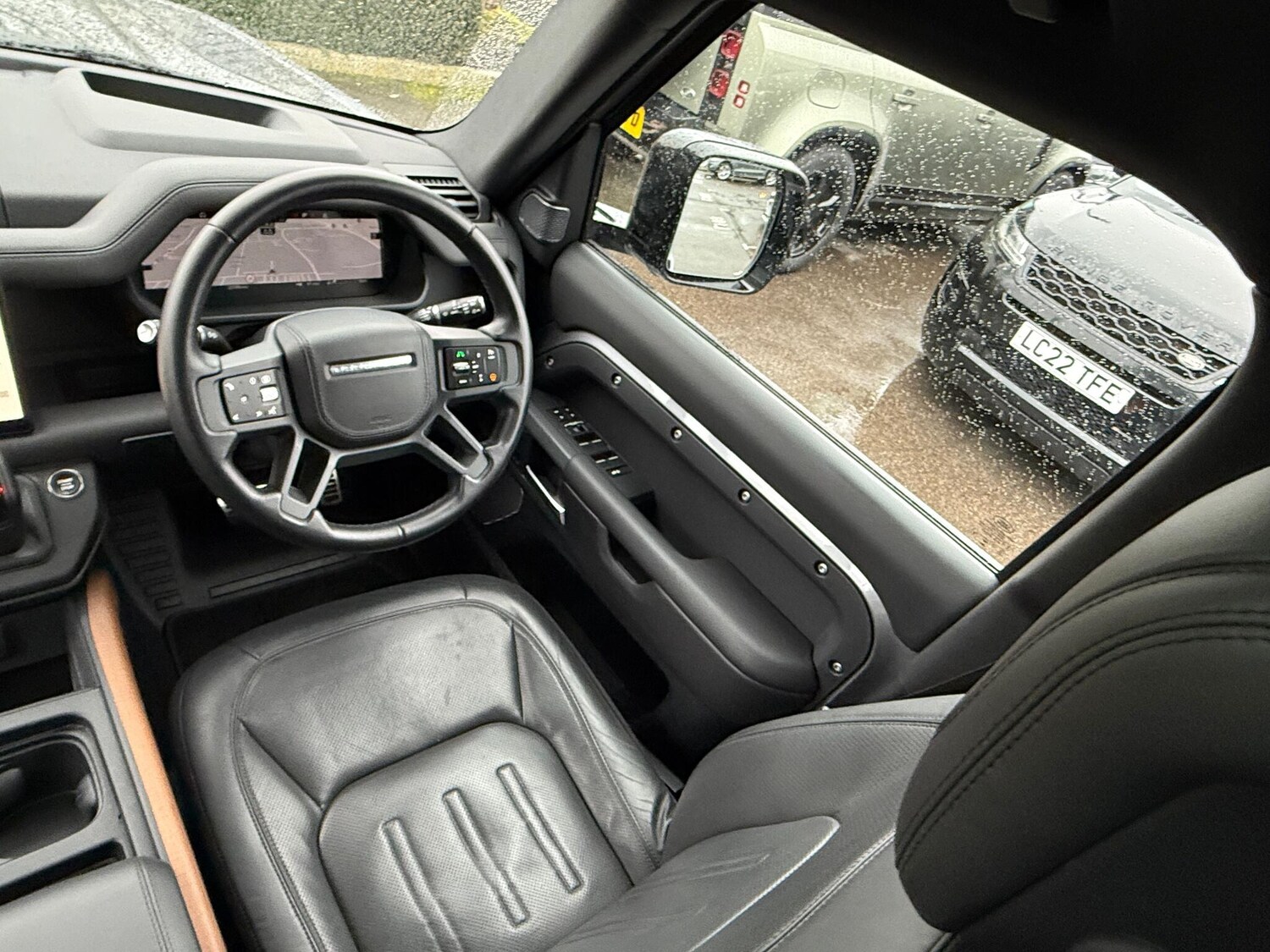 Used Land Rover Defender 2023 for sale - 77425092: Photo 23