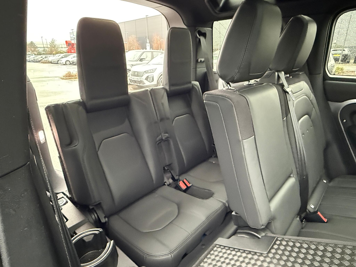 Used Land Rover Defender 2023 for sale - 77425092: Photo 27