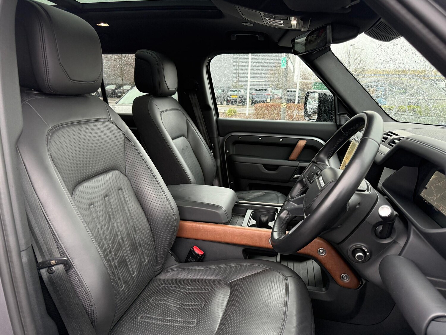 Used Land Rover Defender 2023 for sale - 77425092: Photo 34