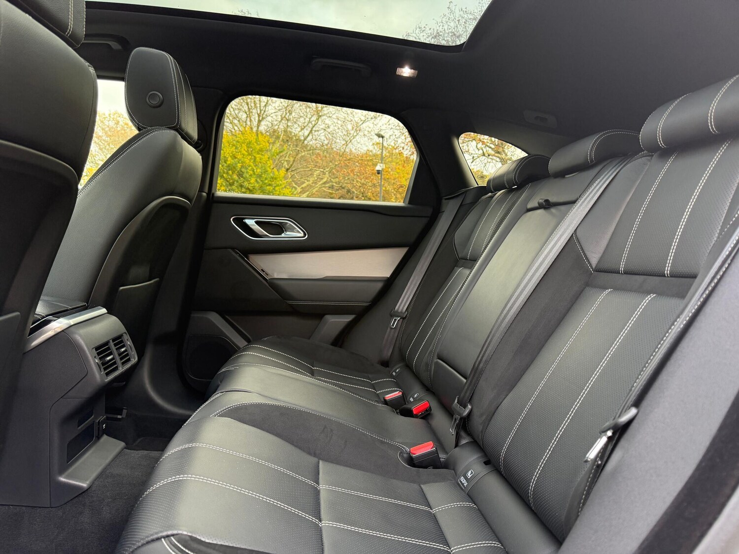 Used Land Rover Range Rover Velar 2018 for sale - 76856013: Photo 43