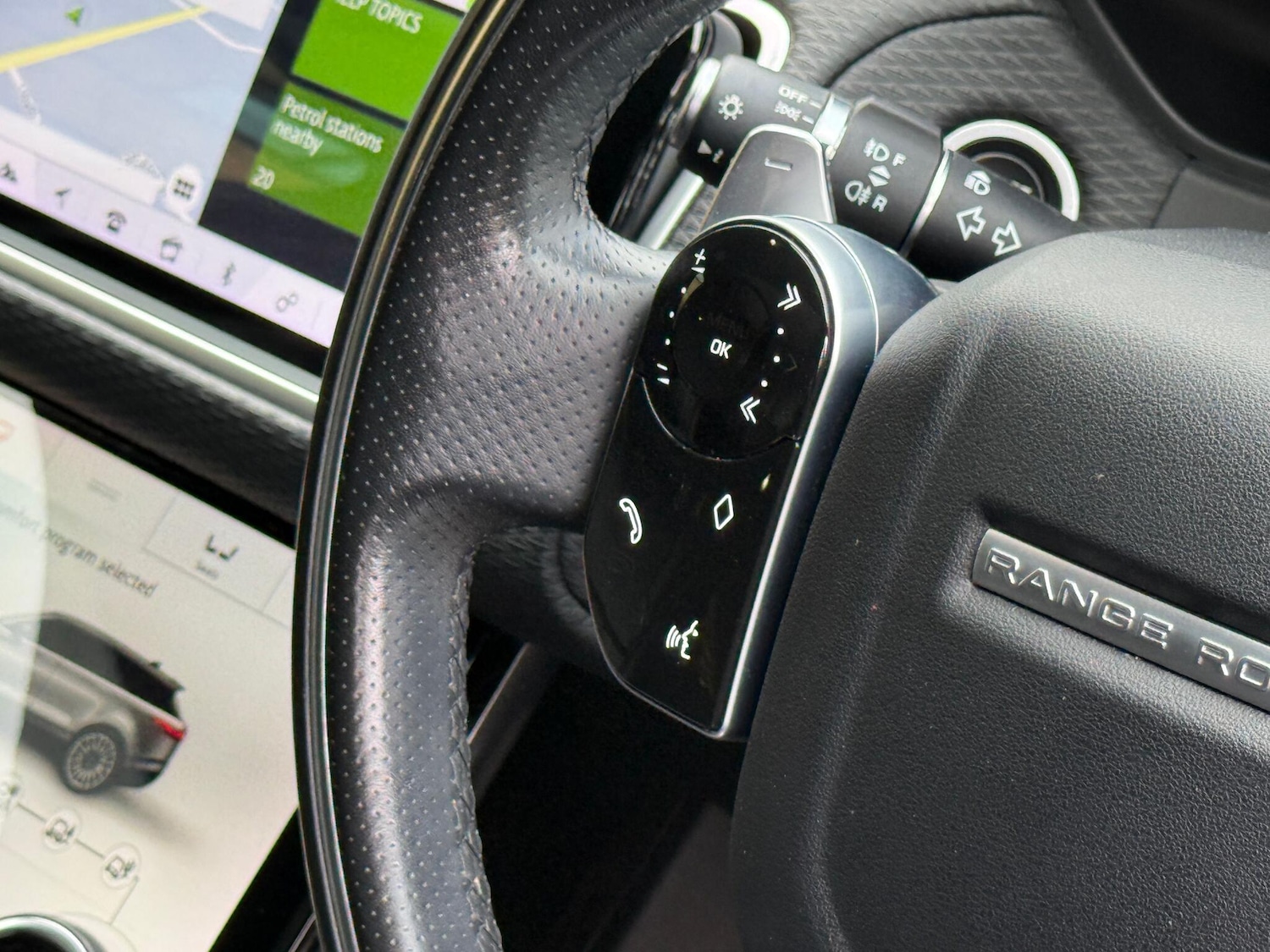 Used Land Rover Range Rover Velar 2018 for sale - 76856013: Photo 48