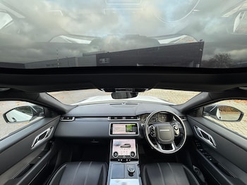 Used Land Rover Range Rover Velar 2018 for sale - 76856013: Photo