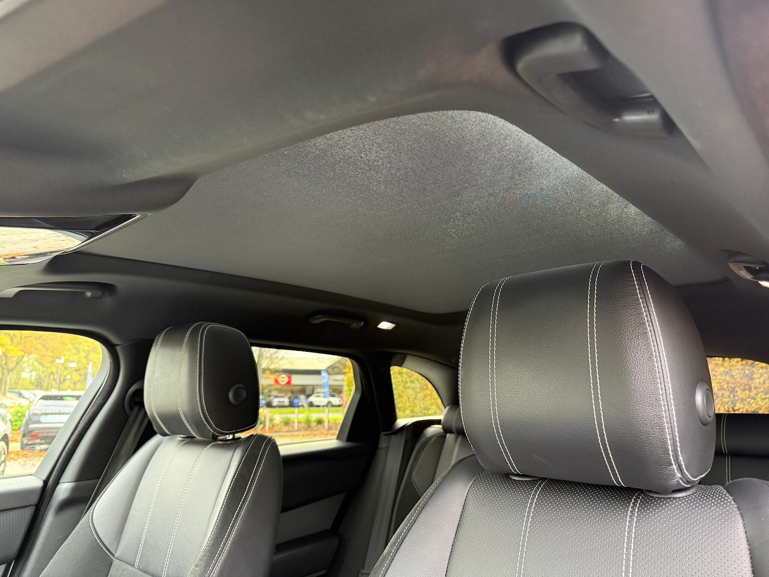 Used Land Rover Range Rover Velar 2018 for sale - 76856013: Photo 6