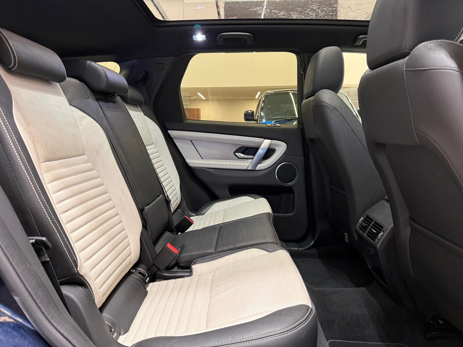 Used Land Rover Discovery Sport for sale - 77537927: Photo 28