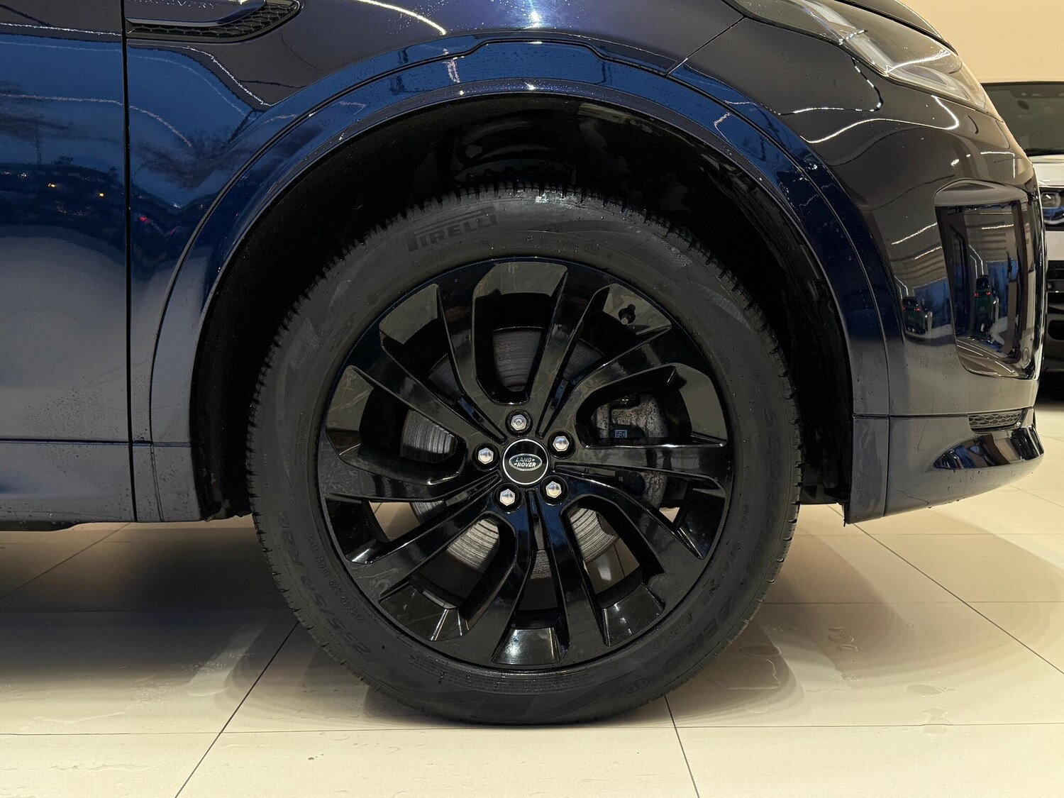 Used Land Rover Discovery Sport for sale - 77537927: Photo 8