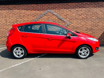 Used Ford Fiesta 2014 for sale - 75594077: Photo