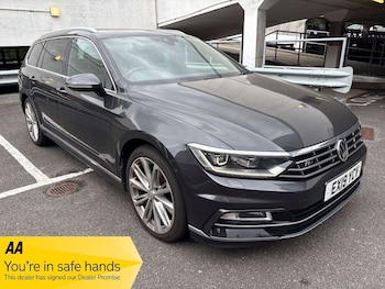 Used Volkswagen Passat 2019 for sale - 78939105: Photo