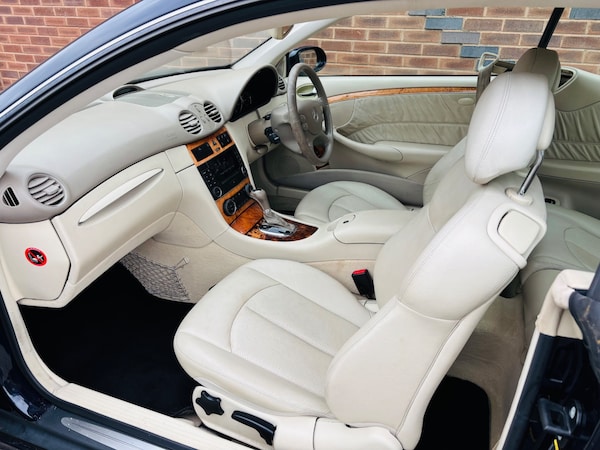 Used Mercedes-Benz CLK 2005 for sale - 76231973: Photo 9
