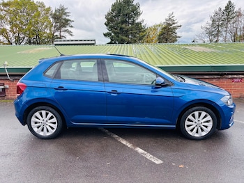 Used Volkswagen Polo 2019 for sale - 76064479: Photo