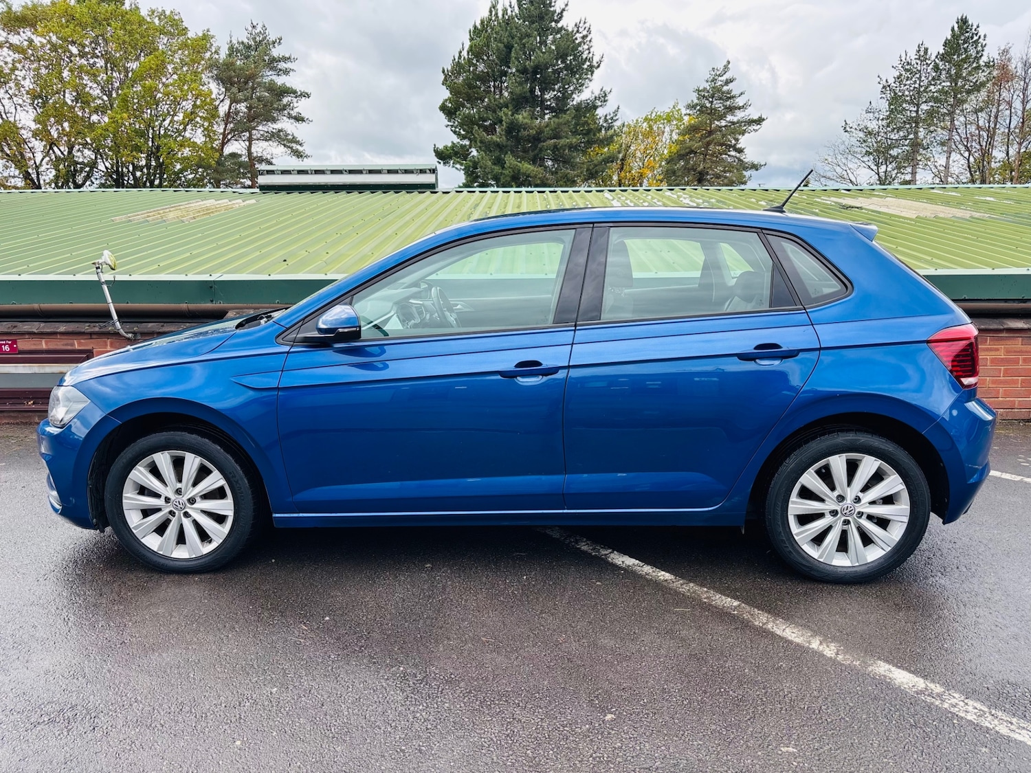 Used Volkswagen Polo 2019 for sale - 76064479: Photo 6