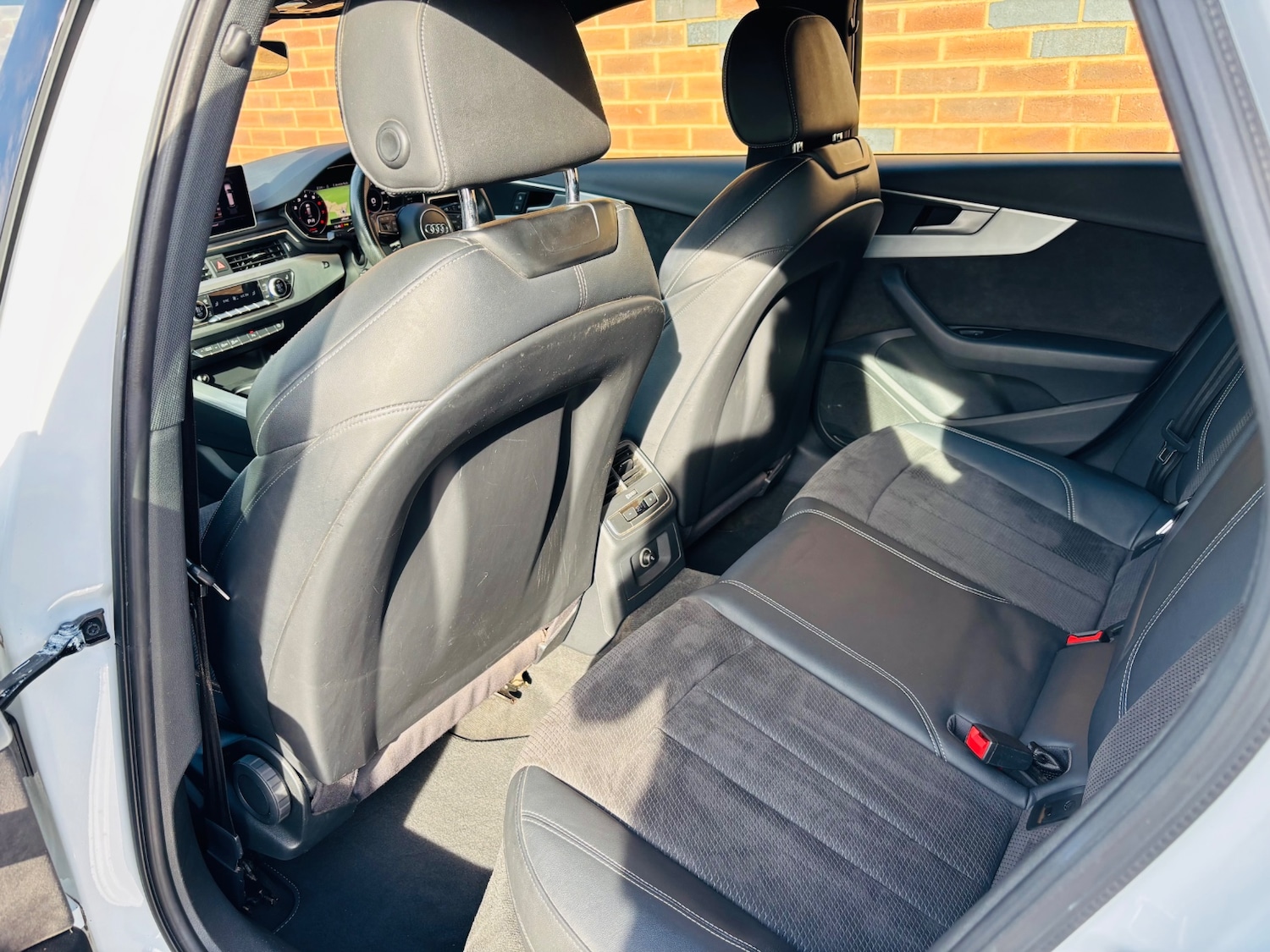 Used Audi A4 2017 for sale - 76101016: Photo 11