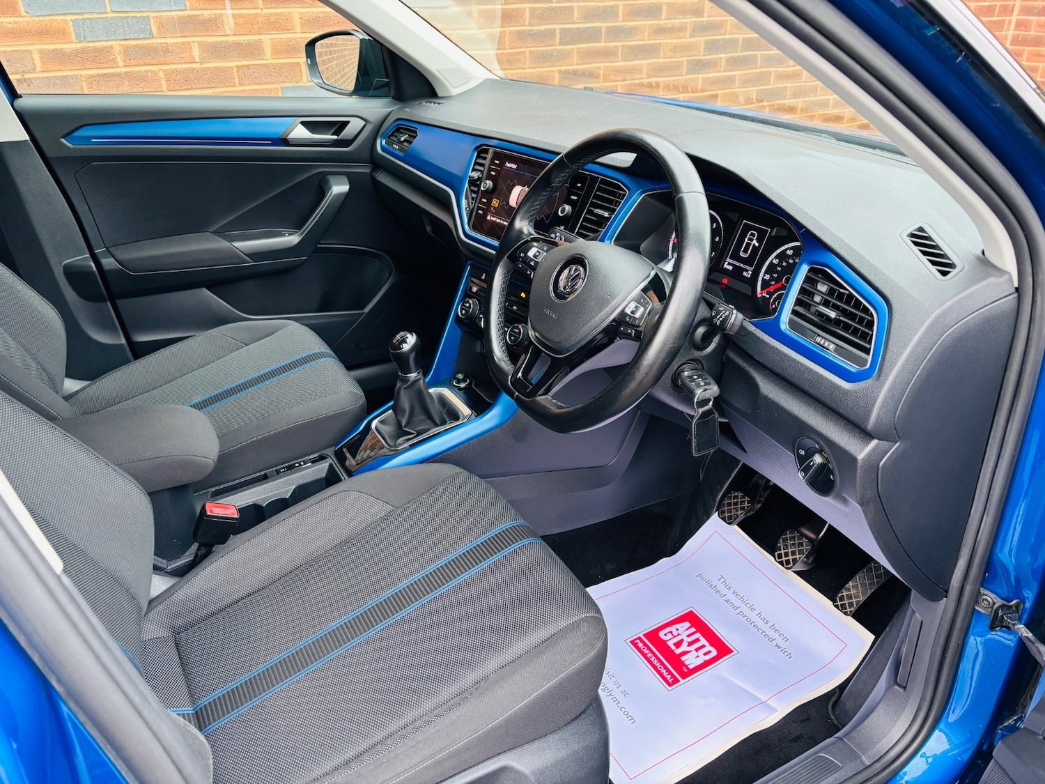 Used Volkswagen T-Roc 2018 for sale - 76309652: Photo 10