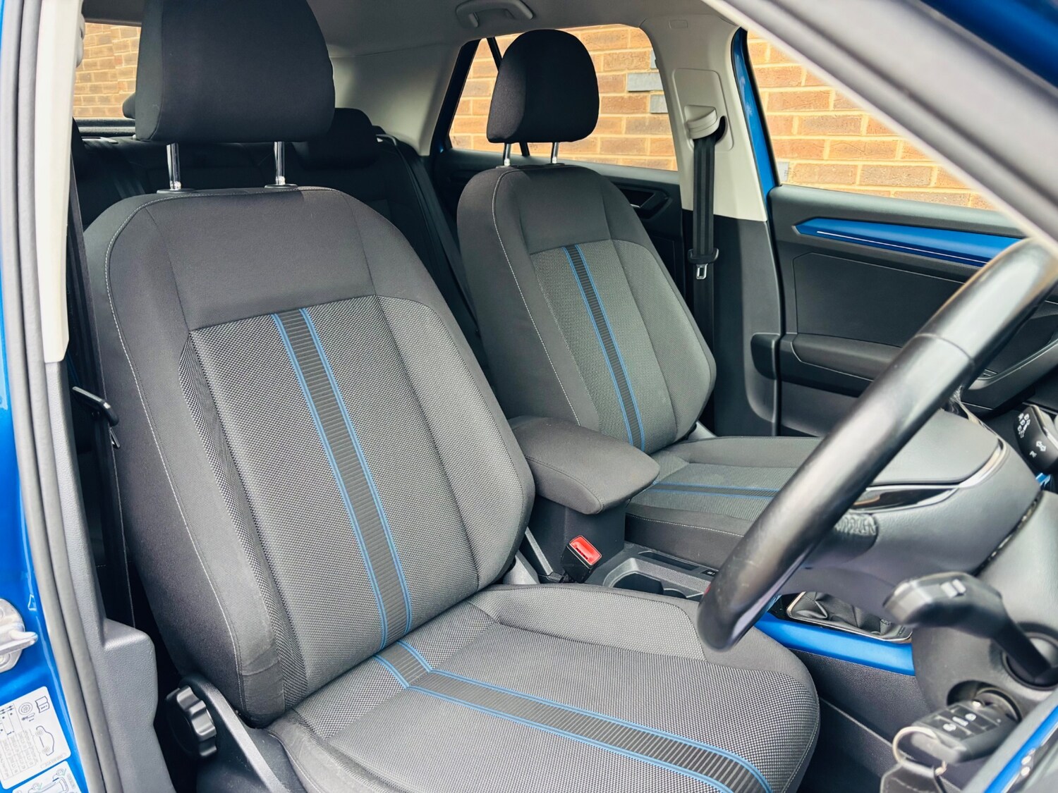 Used Volkswagen T-Roc 2018 for sale - 76309652: Photo 11