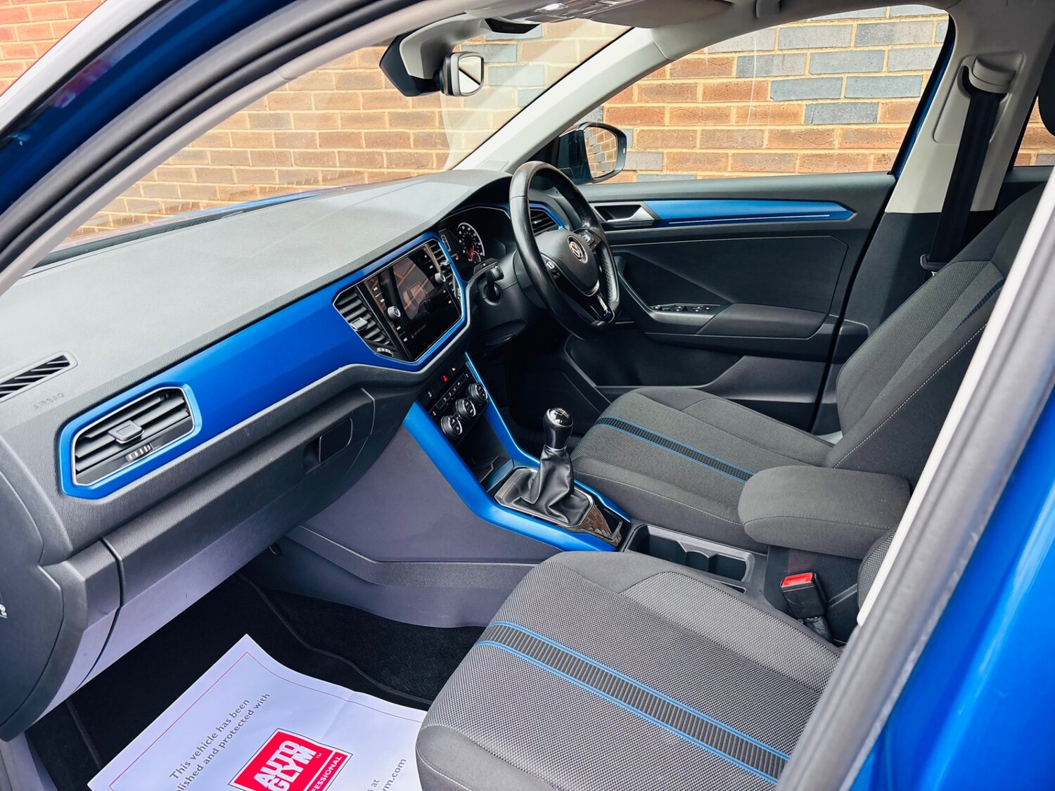 Used Volkswagen T-Roc 2018 for sale - 76309652: Photo 12