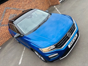Used Volkswagen T-Roc 2018 for sale - 76309652: Photo