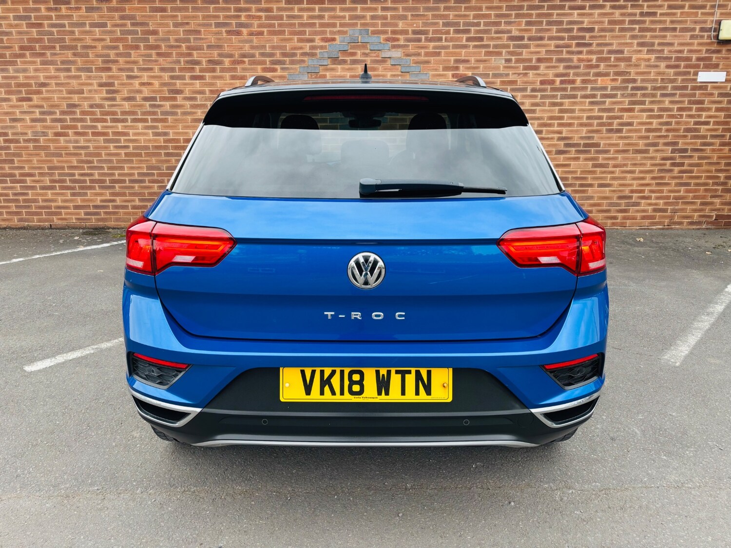 Used Volkswagen T-Roc 2018 for sale - 76309652: Photo 8