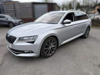 Used Skoda Superb 2017 for sale - 78281956: Photo