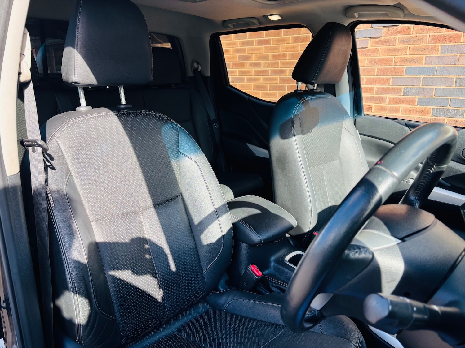 Used Nissan Navara 2018 for sale - 76342854: Photo 9