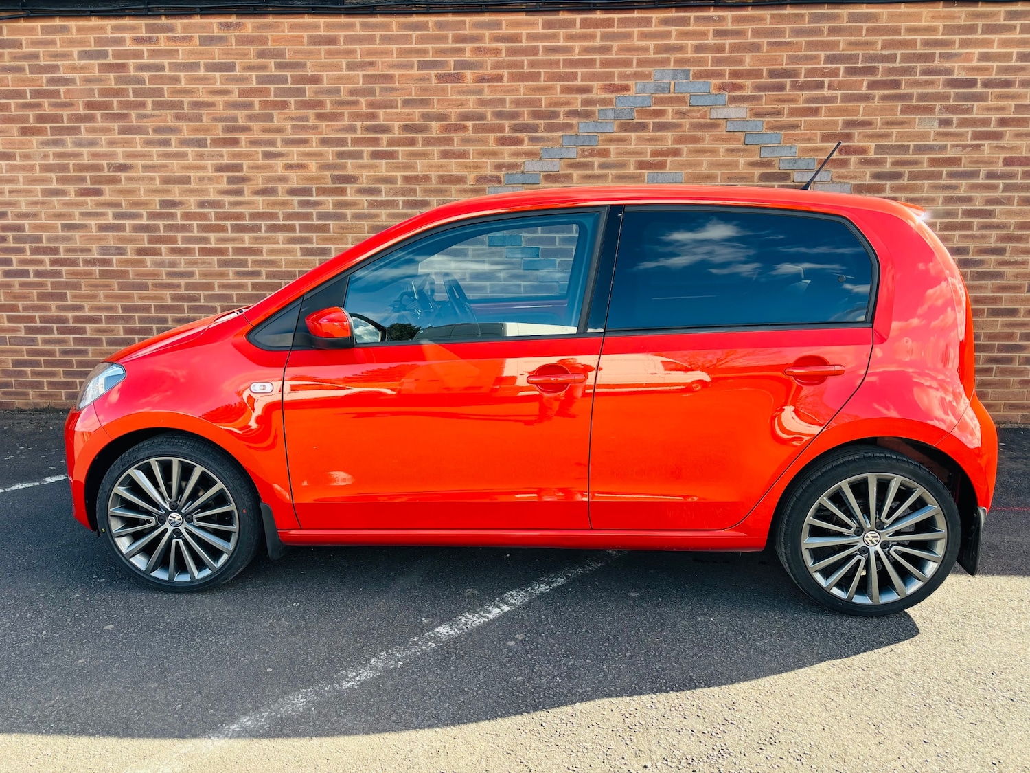 Used Volkswagen up! 2016 for sale - 77917572: Photo 6