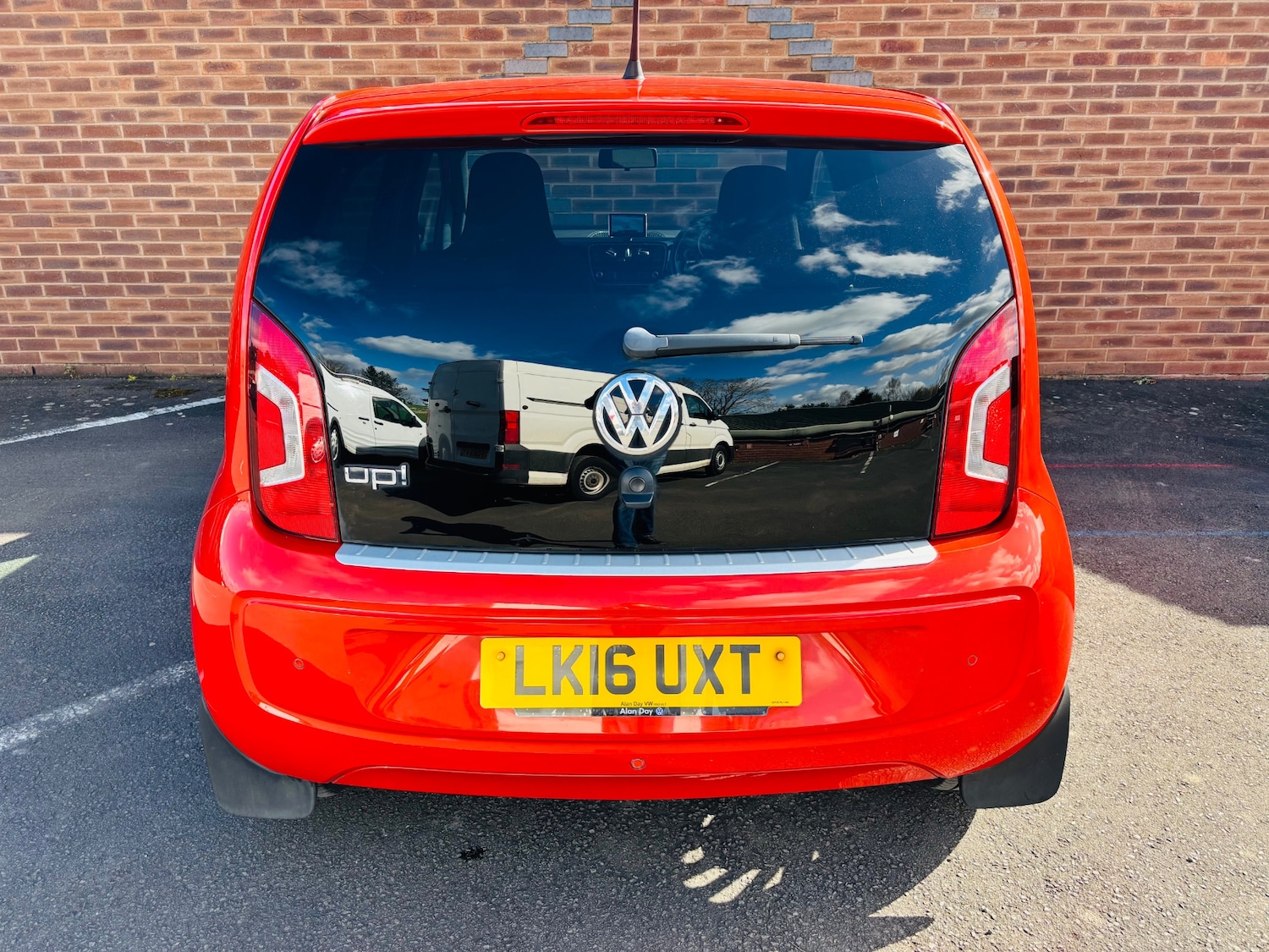 Used Volkswagen up! 2016 for sale - 77917572: Photo 8