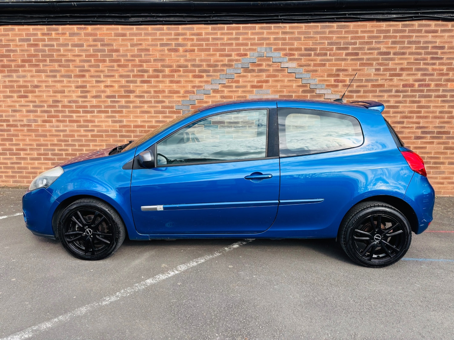 Used Renault Clio 2011 for sale - 78014396: Photo 6