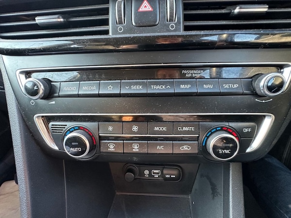 Used Kia Optima 2018 for sale - 75432681: Photo 32