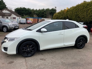 Used Honda Civic 2017 for sale - 76966308: Photo