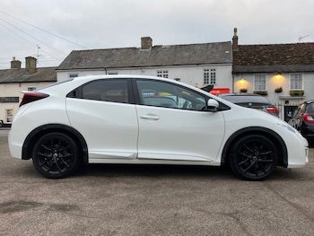 Used Honda Civic 2017 for sale - 76966308: Photo