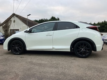 Used Honda Civic 2017 for sale - 76966308: Photo
