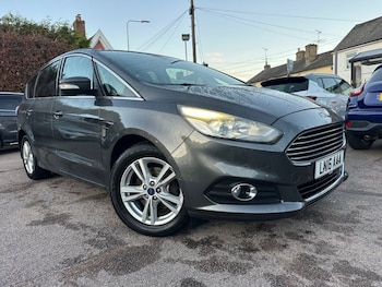 2016 (16) - 2.0 TDCi 150 Titanium 5dr