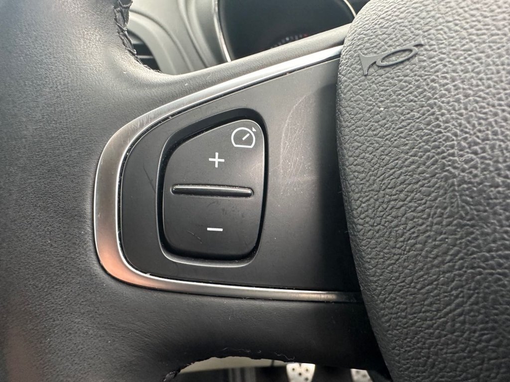 Used Renault Captur 2018 for sale - 76203524: Photo 49