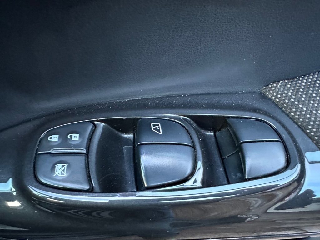 Used Nissan Juke 2017 for sale - 77806320: Photo 38