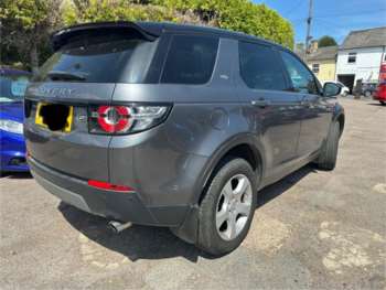 Used Land Rover Discovery Sport 2015 for sale - 75211700: Photo