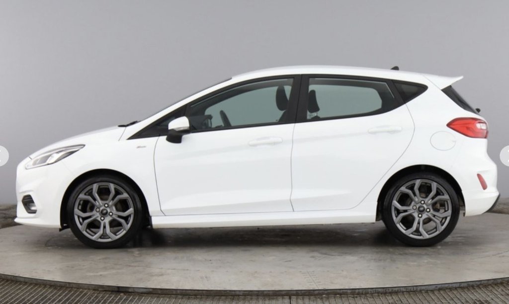 Used Ford Fiesta 2018 for sale - 77576111: Photo 4