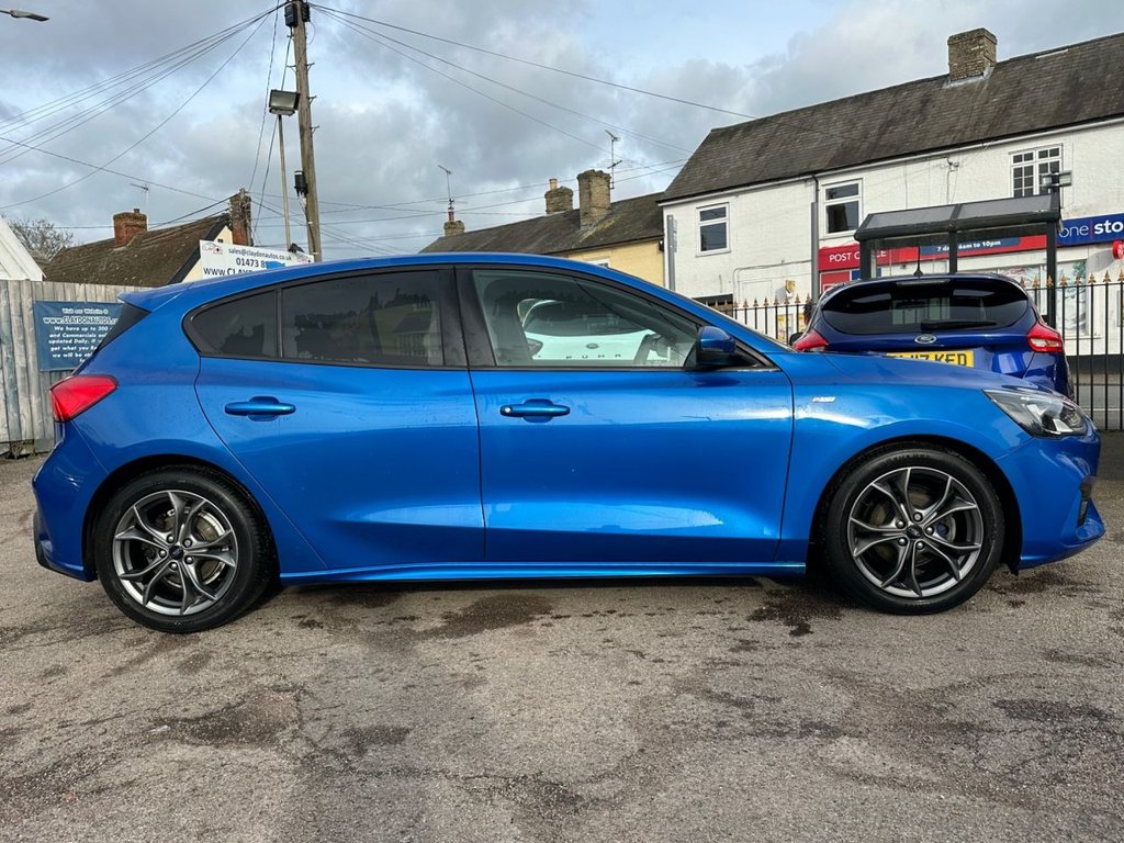 Used Ford Focus 2018 for sale - 78036396: Photo 3
