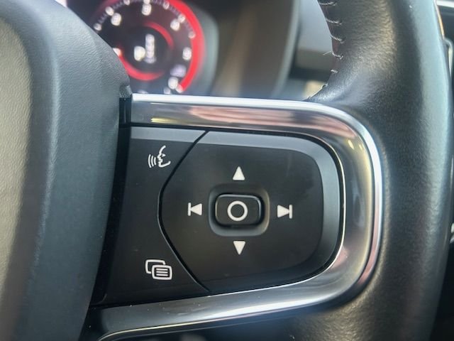 Used Volvo XC40 2018 for sale - 76686197: Photo 30