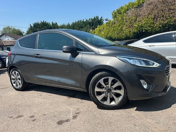 Used Ford Fiesta 2018 for sale - 79014001: Photo