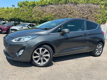 Used Ford Fiesta 2018 for sale - 79014001: Photo