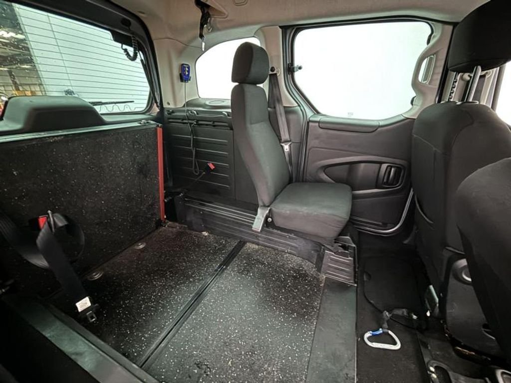 Used Peugeot Partner Tepee 2017 for sale - 76261317: Photo 28