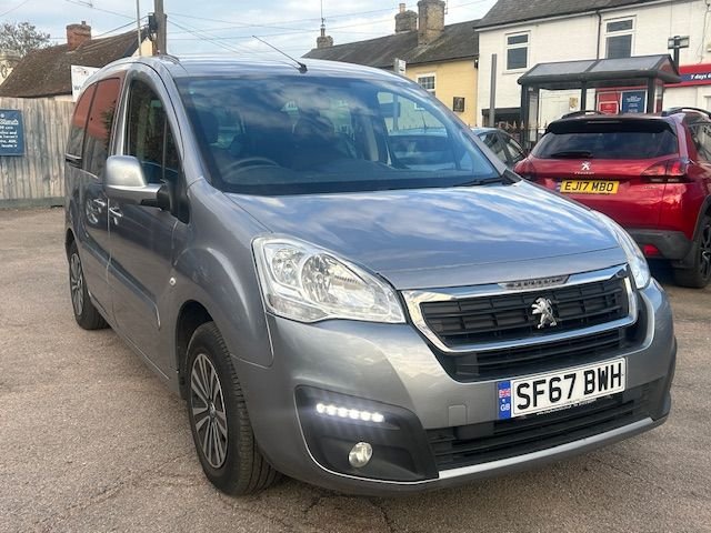 Used Peugeot Partner Tepee 2017 for sale - 76261317: Photo 3