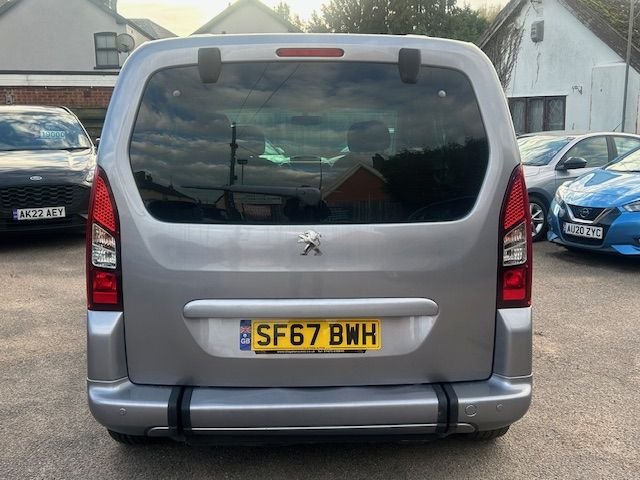 Used Peugeot Partner Tepee 2017 for sale - 76261317: Photo 9